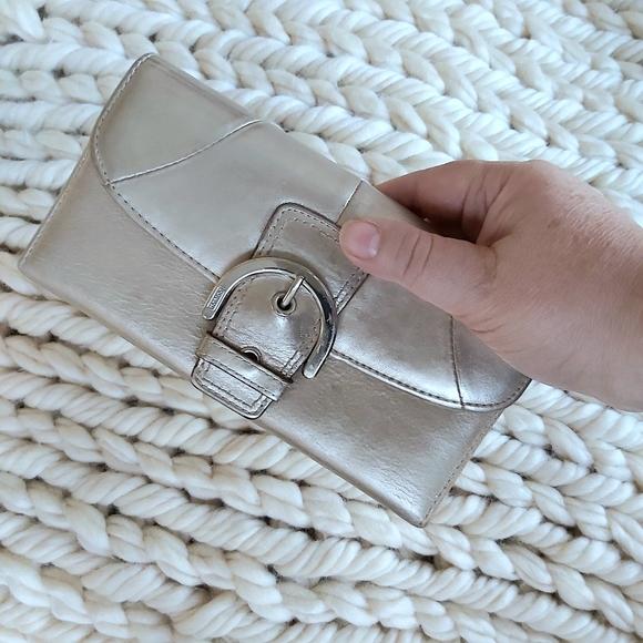 Coach Soho Gold & Brown Leather Wallet - Picture 2 of 10